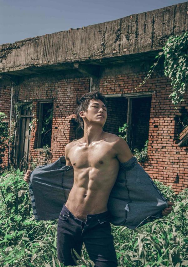 PHOTO-SET-Whoseman-1-吳敵警長來囉~~~我的靴子裡有蛇